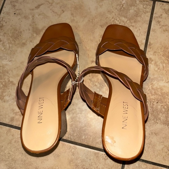 Nine West wedges size 7 - Picture 3 of 4